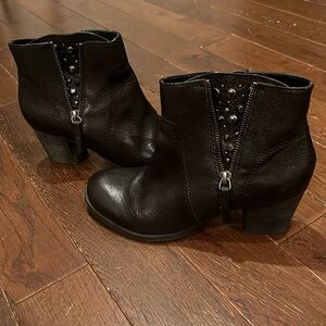 Nine West black boots